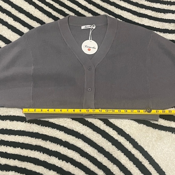 COPY - Caracilia 2 piece Cropped Sweater and Skirt Set NWT
Size XL - Grey - Picture 7 of 9